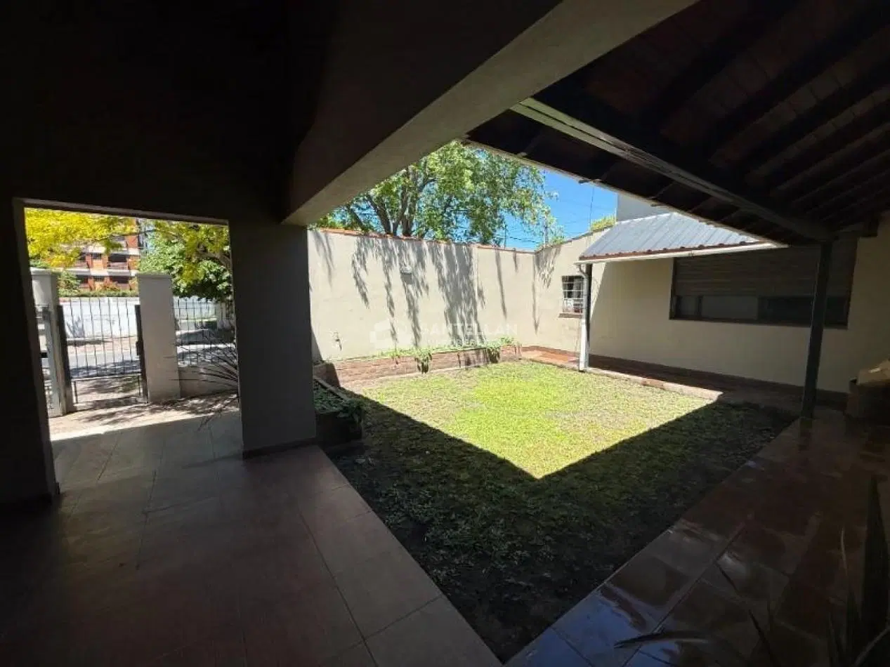 Casa 8 Ambientes | Apta Geriatrico - Uso Profesional o Vivienda | 400 m² Cubiertos | Punta Mogotes 4