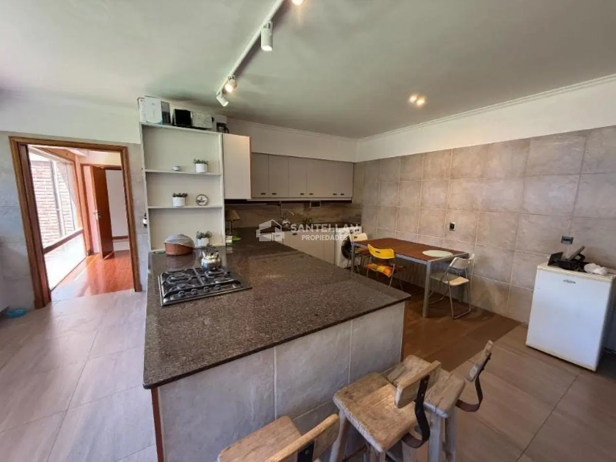 Casa 8 Ambientes | Apta Geriatrico - Uso Profesional o Vivienda | 400 m² Cubiertos | Punta Mogotes 5