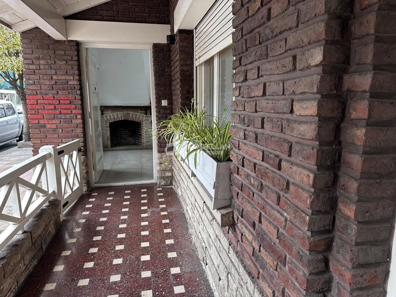Foto de CHALET TRES AMBIENTES CON PARQUE BARRIO CHAUVIN, imagen 5