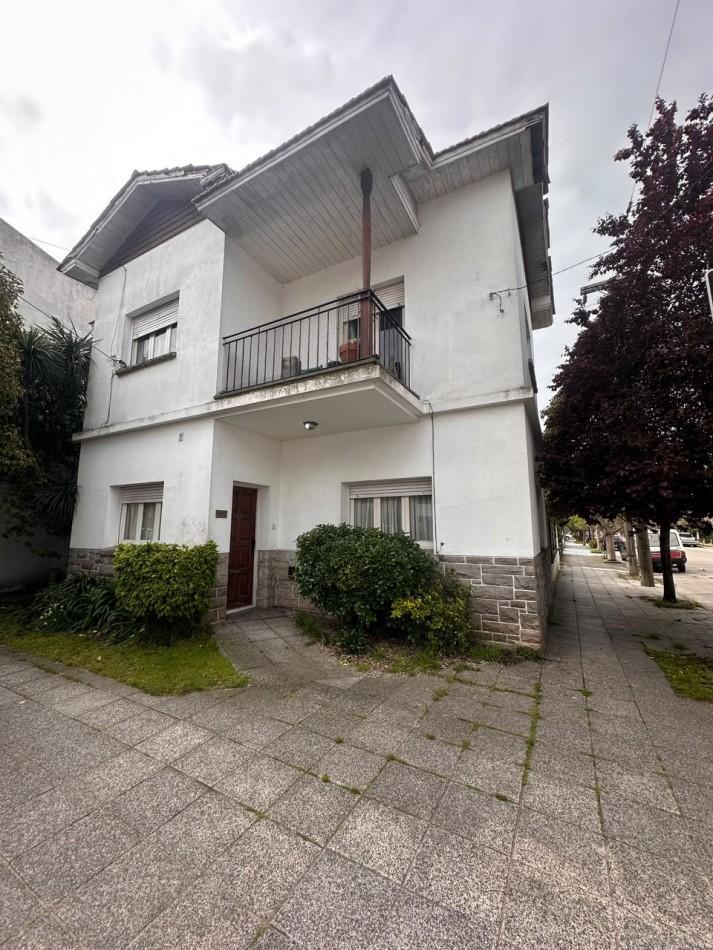 Foto de VENTA CASA DE 5 AMBIENTES EN CHAUVIN, imagen 1