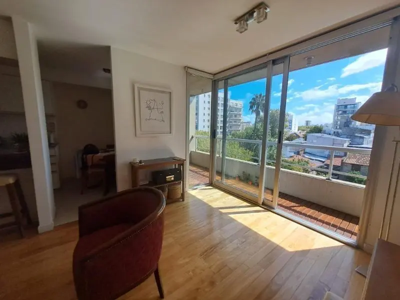 DESTACADO SEMIPISO 3 AMBIENTES, CON COCHERA, EN ALQUILER 24 MESES - ZONA PLAZA MITRE 1