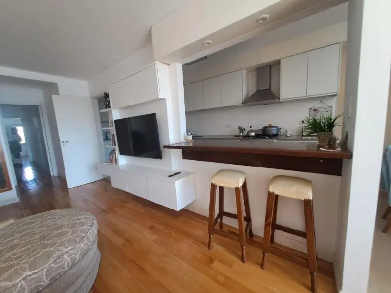 DESTACADO SEMIPISO 3 AMBIENTES, CON COCHERA, EN ALQUILER 24 MESES - ZONA PLAZA MITRE 5