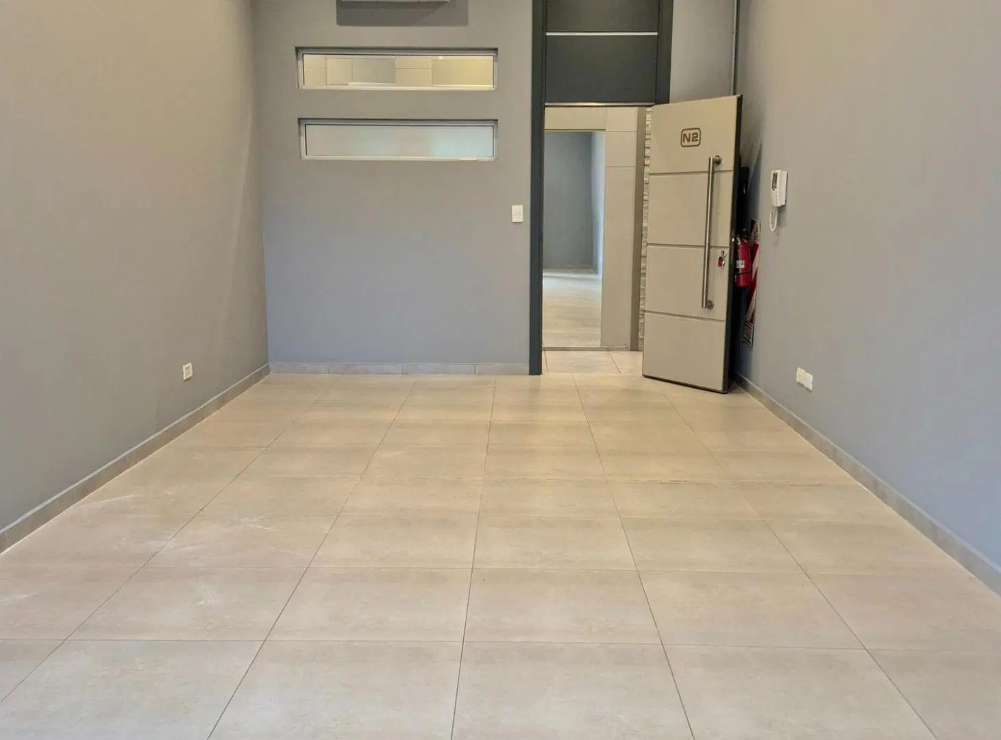 OFICINA EN ALQUILER - SIN EXPENSAS - CHAUVIN 2