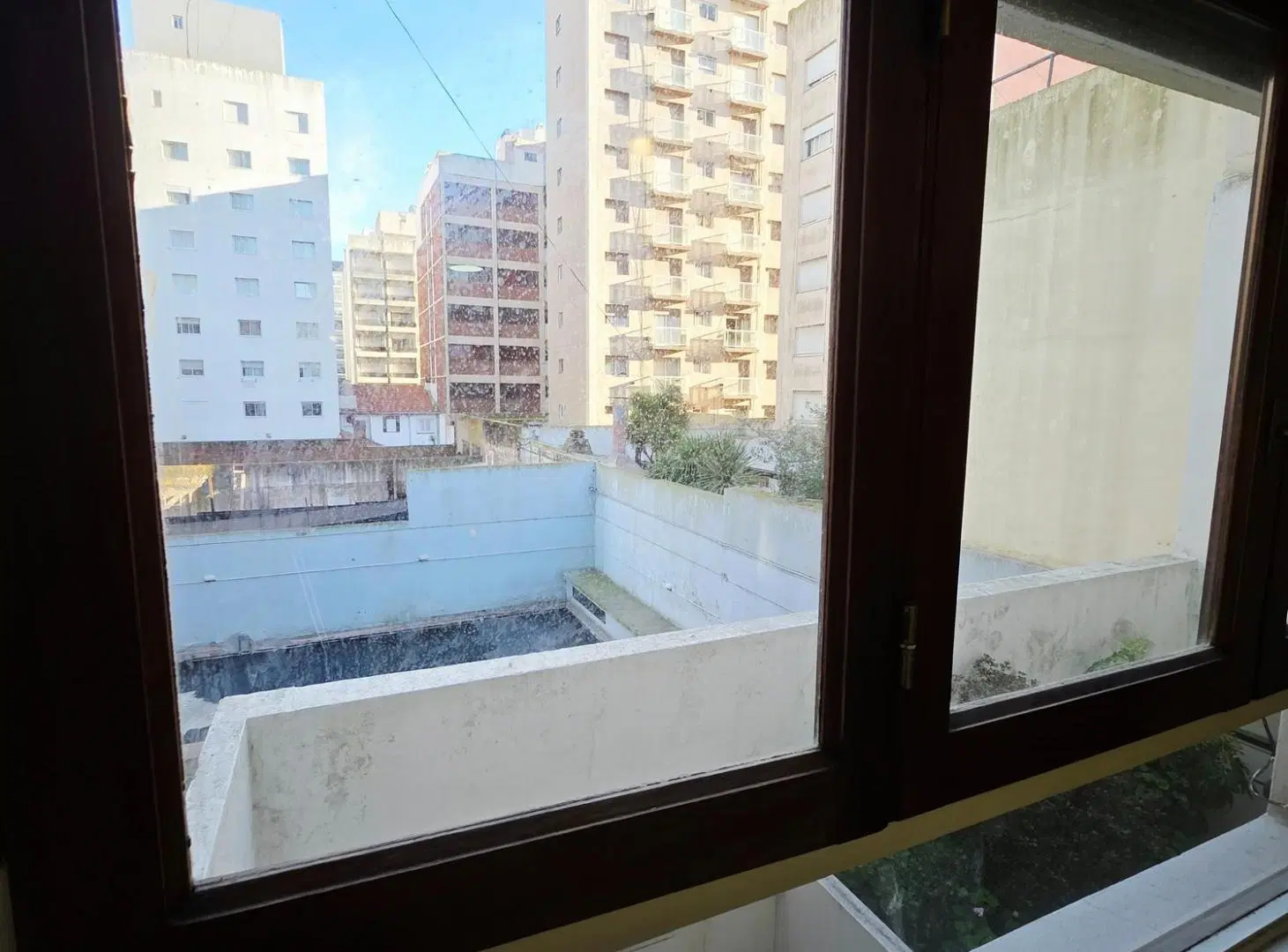 ALQUILER 24 MESES - DEPARTAMENTO MONOAMBIENTE EN LA PERLA - A METROS DE PLAZA ESPAÑA. 5