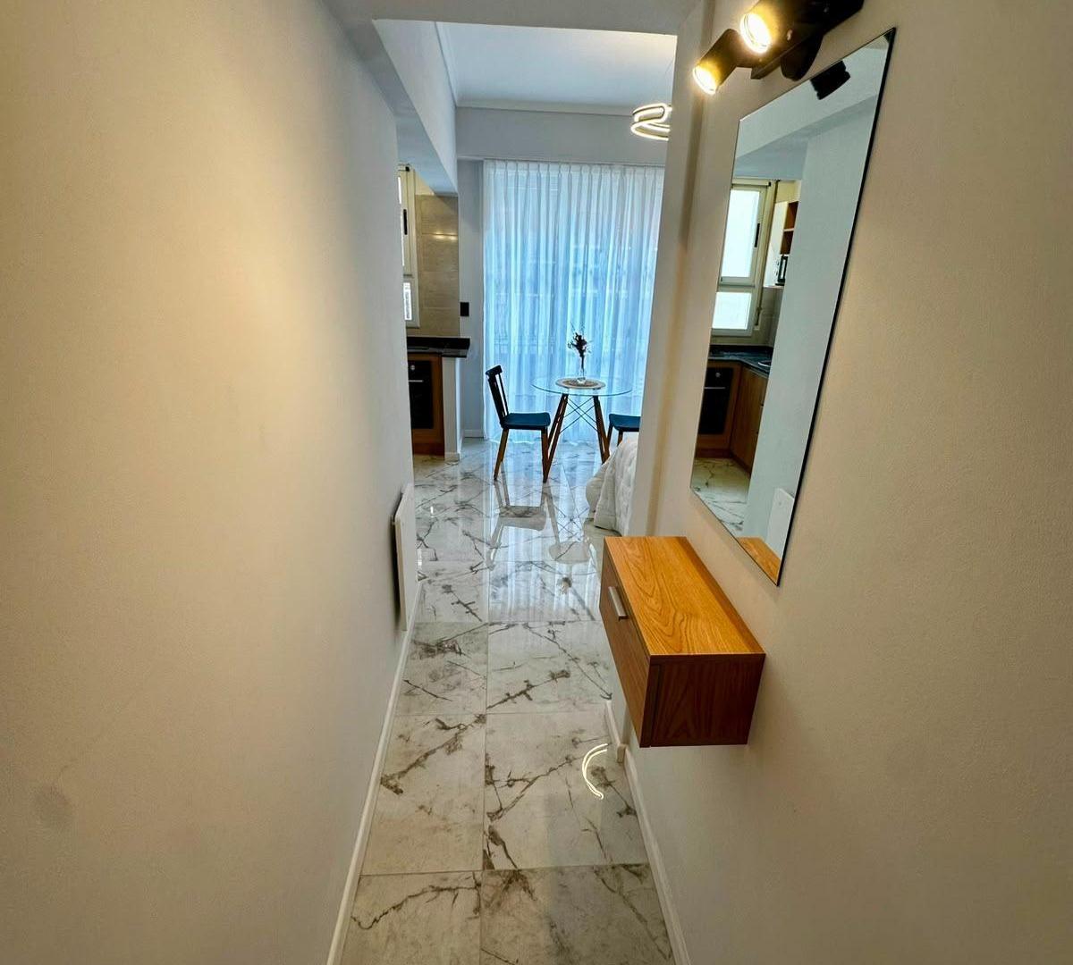 Foto de DEPARTAMENTO 1 AMBIENTE CON BALCÓN - VISTA LATERAL AL MAR, imagen 4