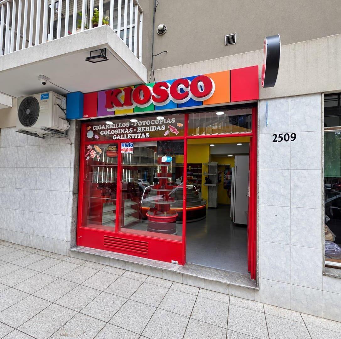 Foto de VENTA O ALQUILER LOCAL COMERCIAL CON POSIBILIDAD DE CONTINUAR CON, imagen 2