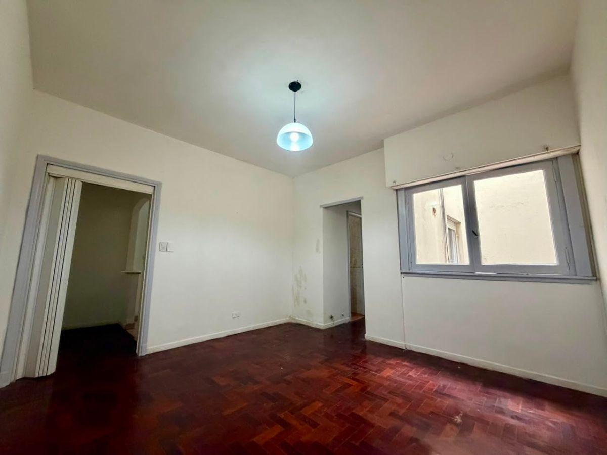 Foto de DEPARTAMENTO EN VENTA EN EL CORAZÓN DE VILLA DEL PARQUE, imagen 1