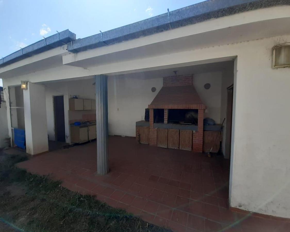 Casa en Venta en Jardín del Pilar, 3 Dorm. 5