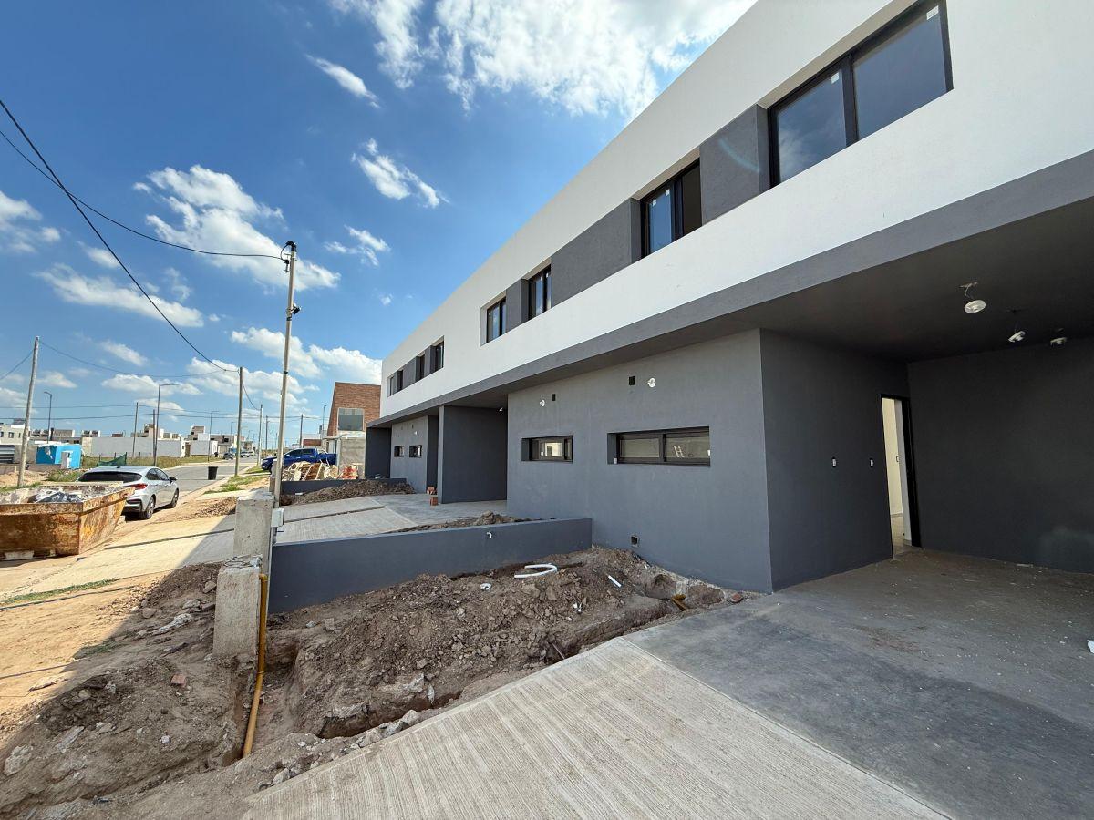 Duplex - 3 dormitorios - Quebrada de Manantiales