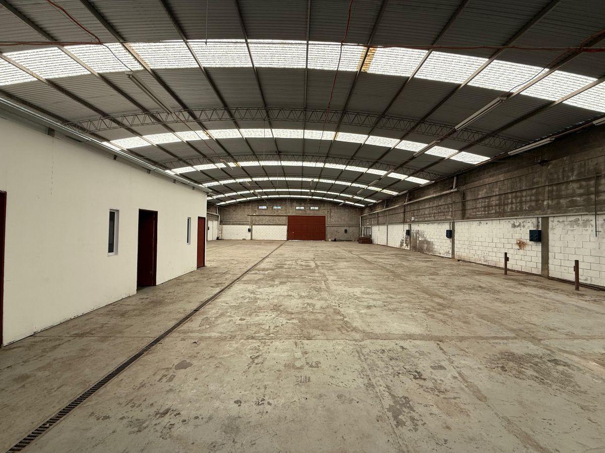 Foto de GALPON DE 700M2 EN ALTO ALBERDI EN ALQUILER, imagen 5