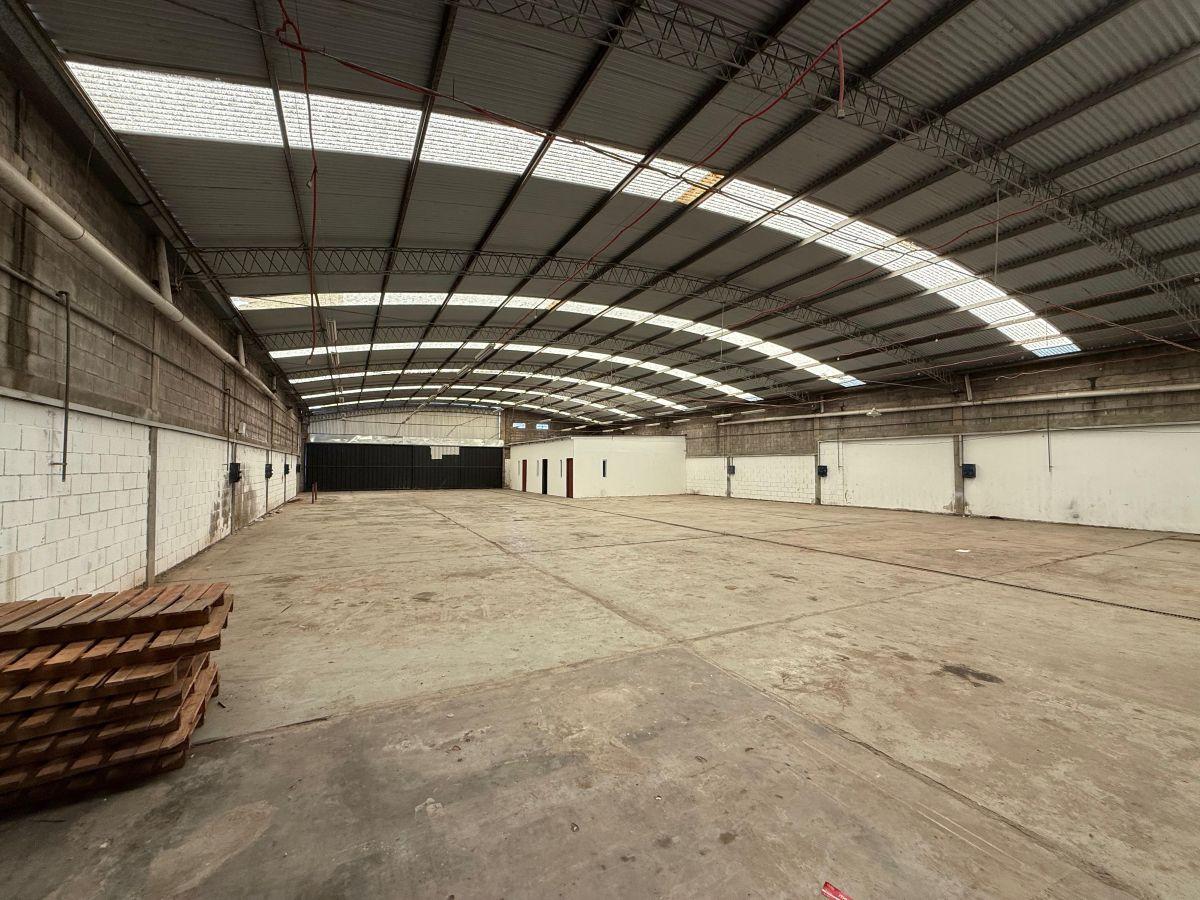 Foto de GALPON DE 700M2 EN ALTO ALBERDI EN ALQUILER, imagen 1
