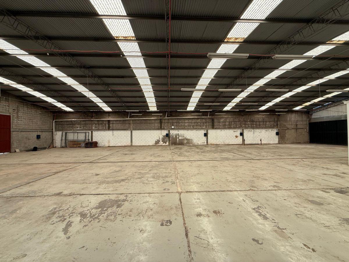 Foto de GALPON DE 700M2 EN ALTO ALBERDI EN ALQUILER, imagen 4