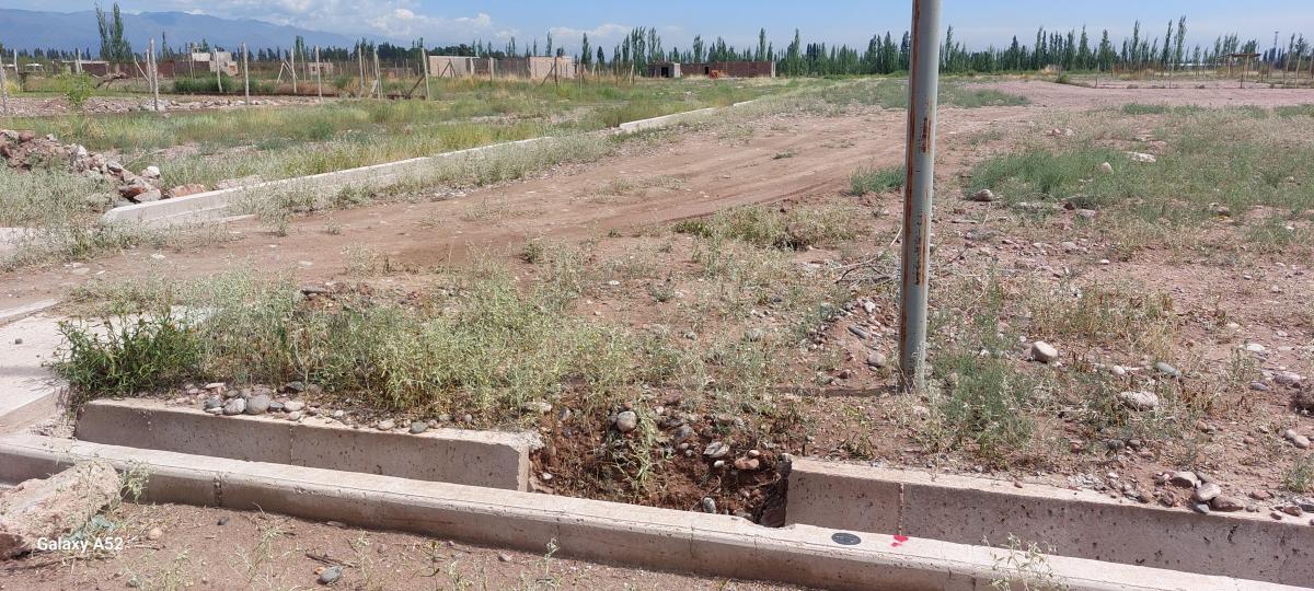 Vendo Lotes en Russell Maipú 2