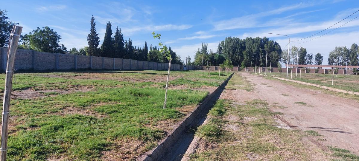 Vendo Terreno en Guaymallen 1