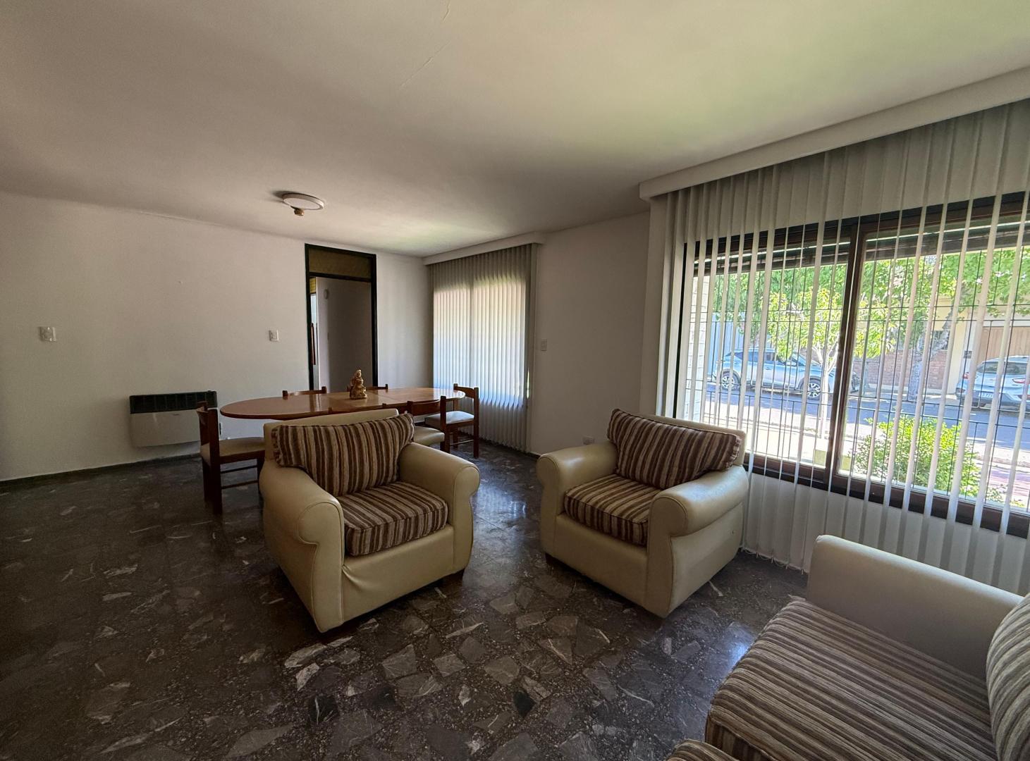 Foto de VENDO CASA EN B° SANTA ANA!!, imagen 2