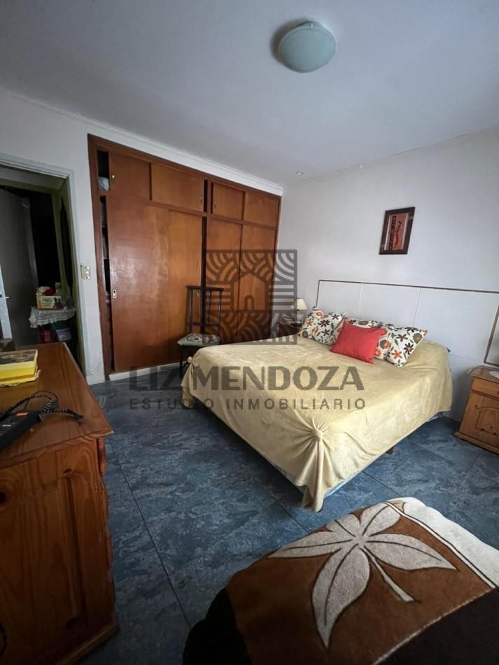 Venta de Casa 3 Ambiente con Departamentos 3