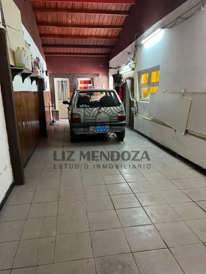 Venta de Casa 3 Ambiente con Departamentos 4