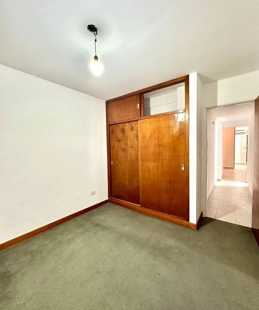 Amplio 2 amb con balcón al frente + espacio escritorio | 55 m² | 15 y 35 La plata 2