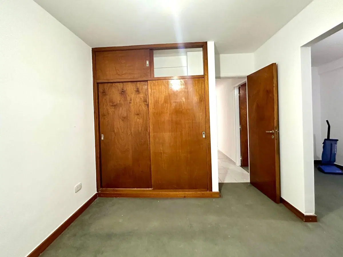Amplio 2 amb con balcón al frente + espacio escritorio | 55 m² | 15 y 35 La plata 5