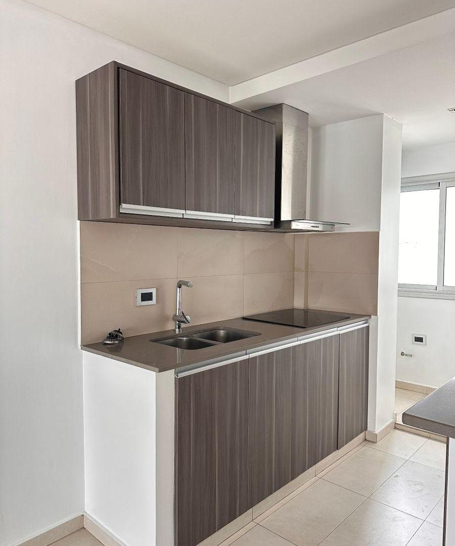 Foto de Departamento de 1 dormitorio con escritorio/vestidor, cochera y balcón - 13 61 y 62 La Palta-, imagen 4