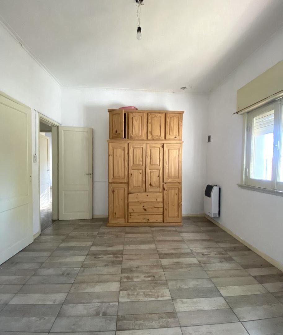 Foto de Casa en alquiler con 2 dormitorios y parque - Tolosa, imagen 1