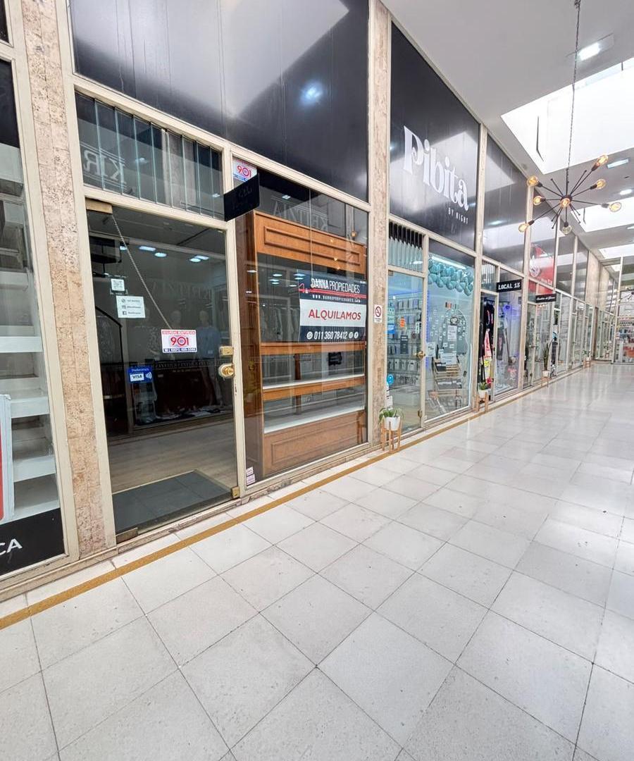 Foto de Local comercial Galería Panamericana - calle 8 e/47 y 48 La Plata-, imagen 4