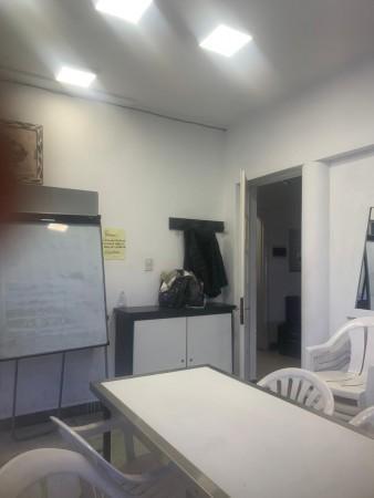 Foto de PARA REICLAR Piso 4 AMBIENTES CON COCHERA en planta alta- MACROCENTRO, imagen 4