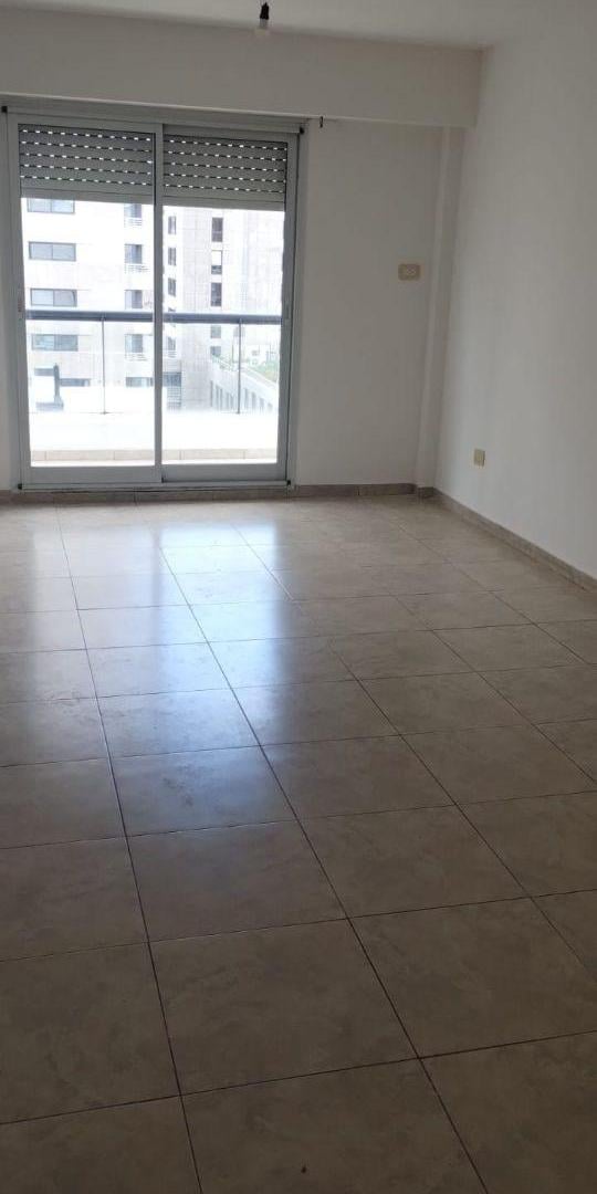 Foto de Departamento de 45 m² con 2 dormitorios en alquiler en Centro, imagen 4