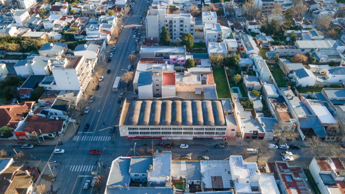Gran Oportunidad de Inversión | Esquina Comercial | Tandil 4