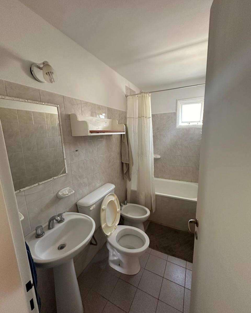 Vende Casa Semicentro! Gran Oportunidad 3