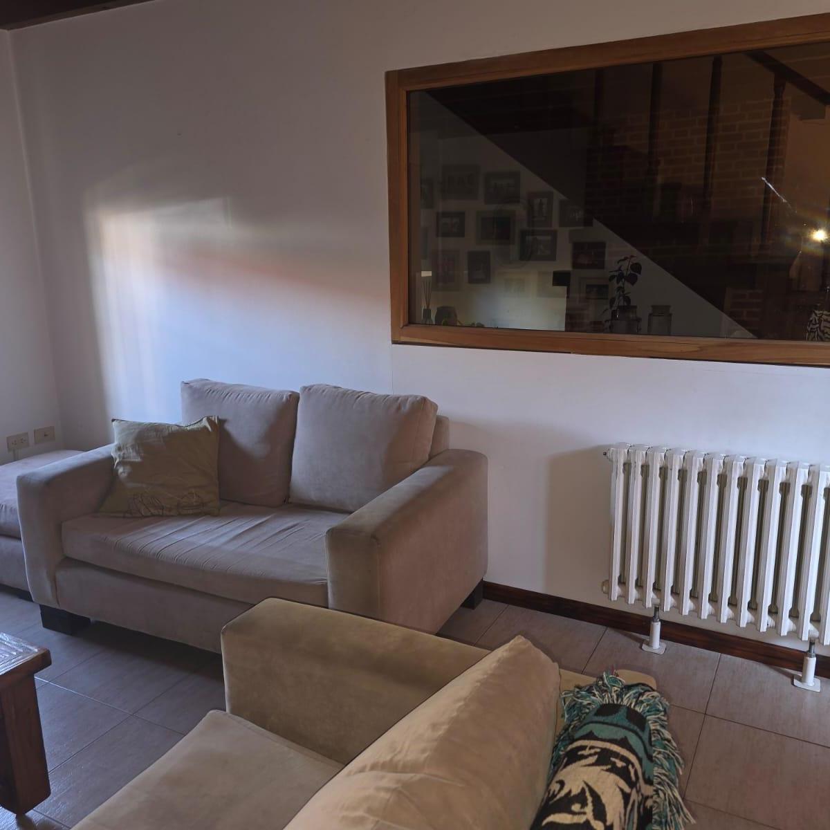 Vende Propiedad de 4 Dorm. Impecable Estado! 4