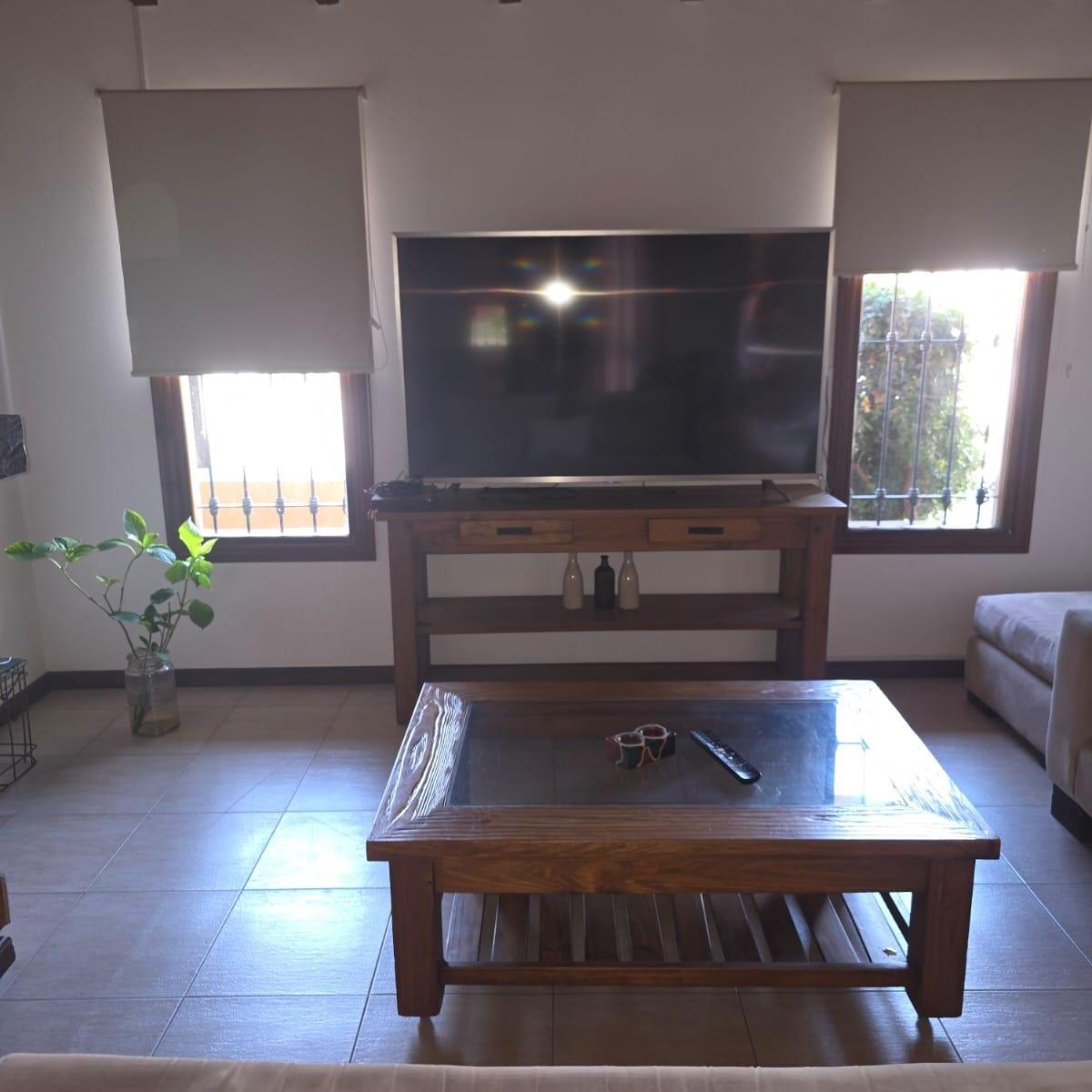 Vende Propiedad de 4 Dorm. Impecable Estado! 2