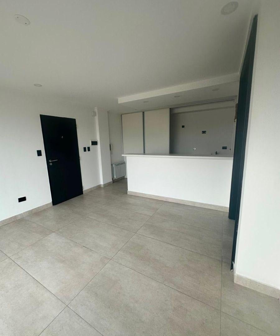 Foto de Departamento de 38 m² con 1 dormitorio en alquiler en Centro, imagen 1