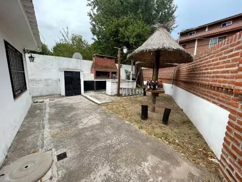 Chalet y 4 Triplex en Venta en Mar del Tuyú, Costa Atlántica 3