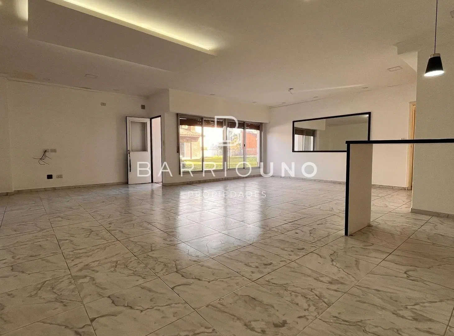 Casa 399 m² | Lote 1.021 m² | 3 dorm. | Pileta | Quincho cubierto | Barrio Uno, Ezeiza 5