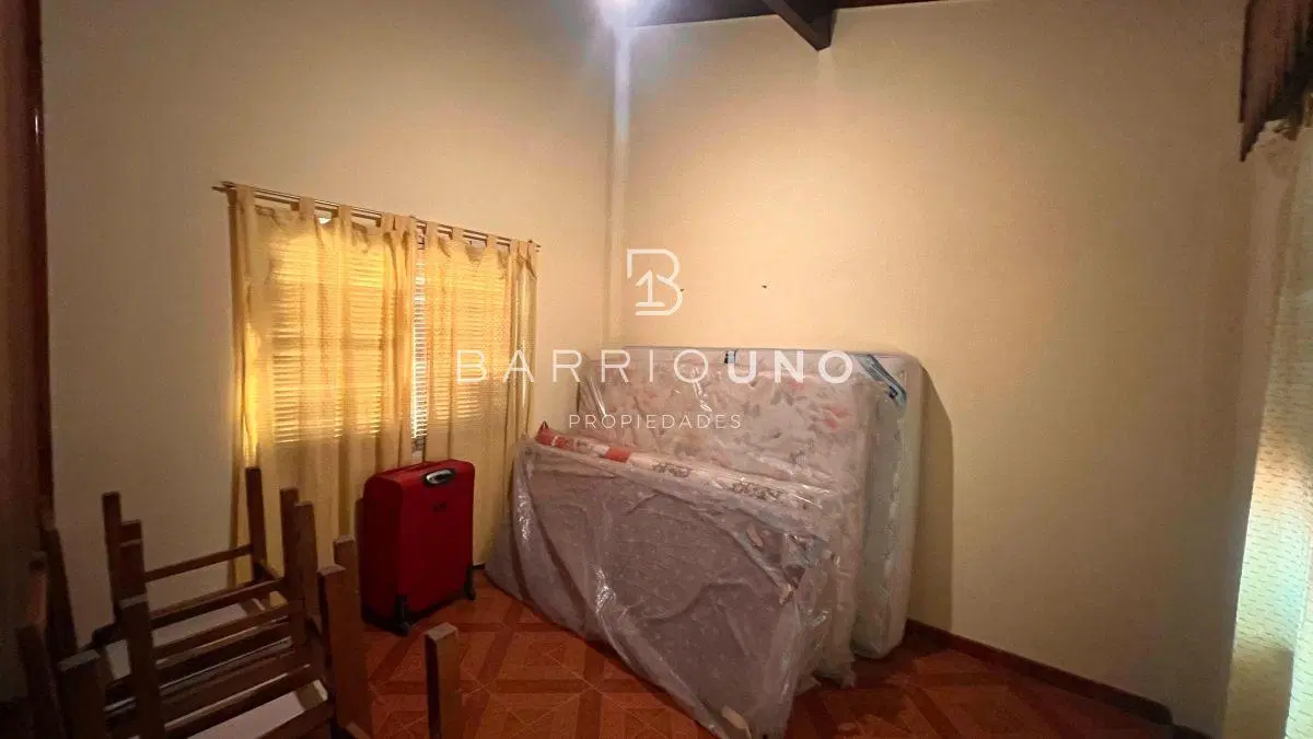 Casa 2 dorm. + Local comercial | Cochera | Jardín | 154 m² | Monte Grande 1