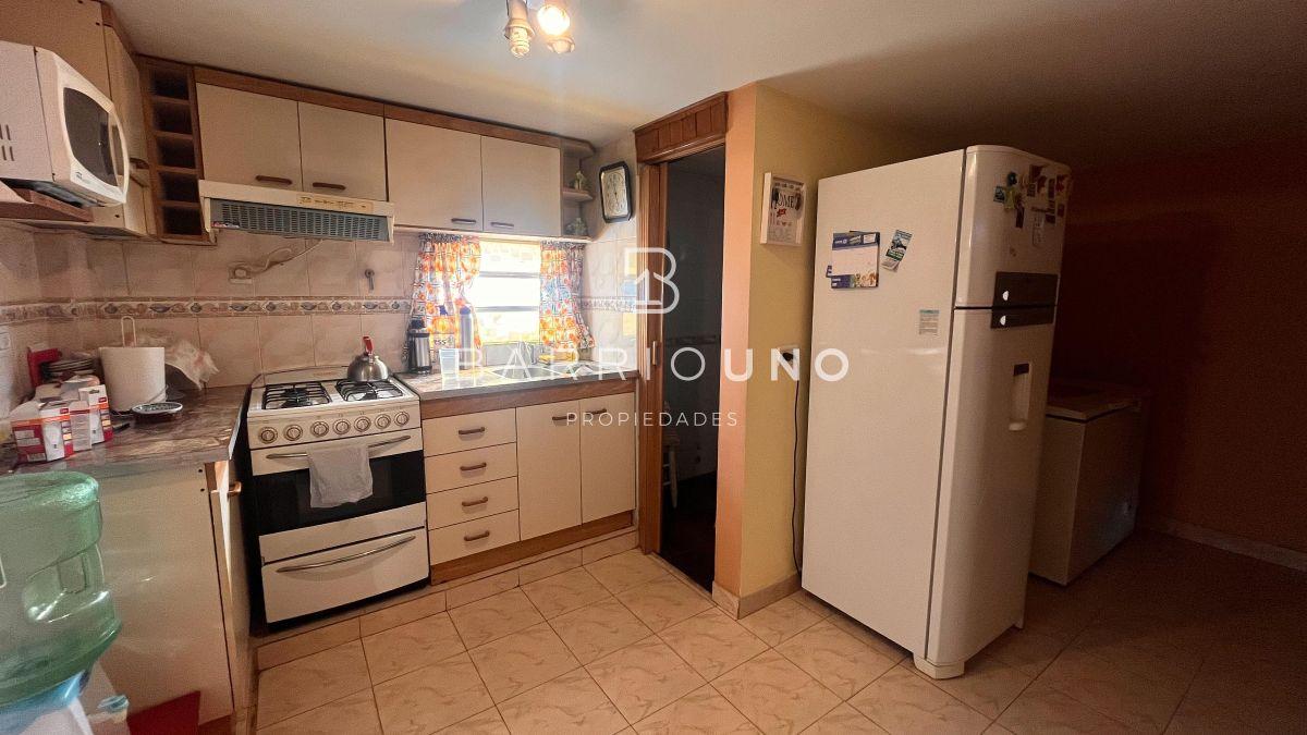 Foto de Casa 2 dorm. + Local comercial | Cochera | Jardín | 154 m² | Monte Grande, imagen 5
