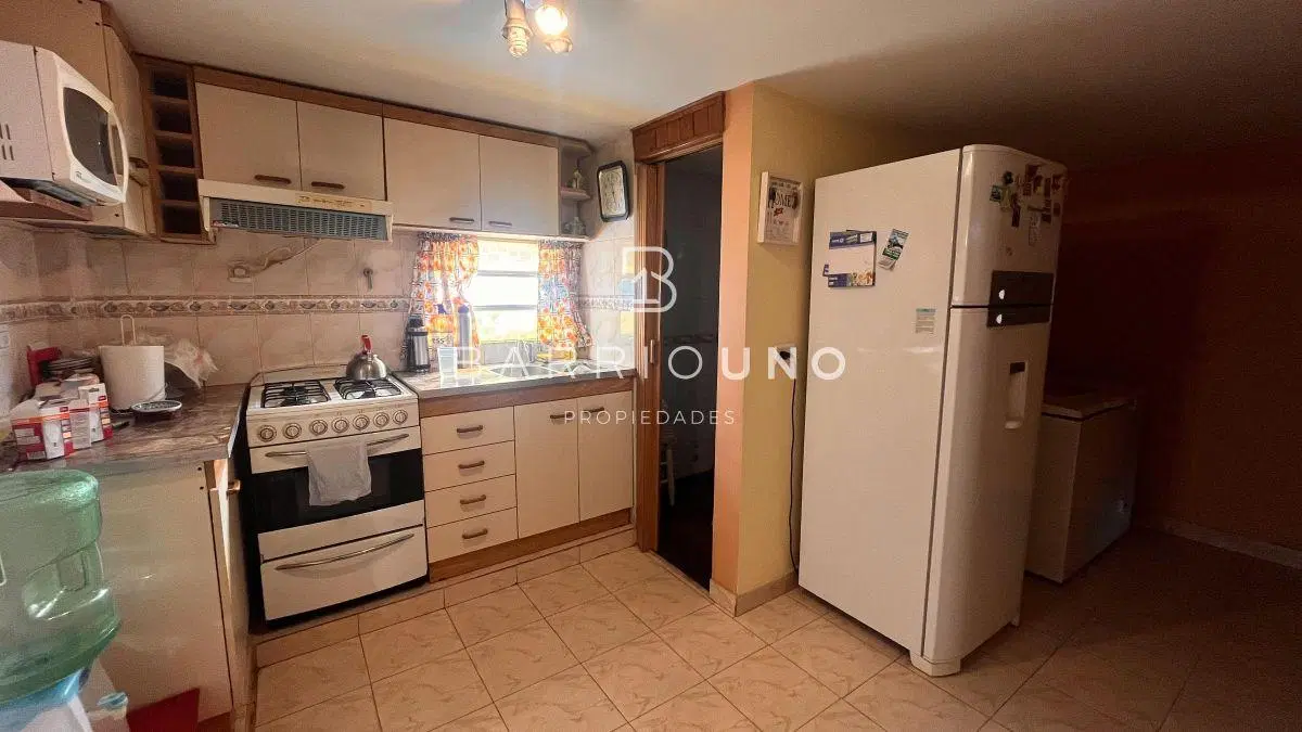 Casa 2 dorm. + Local comercial | Cochera | Jardín | 154 m² | Monte Grande 5