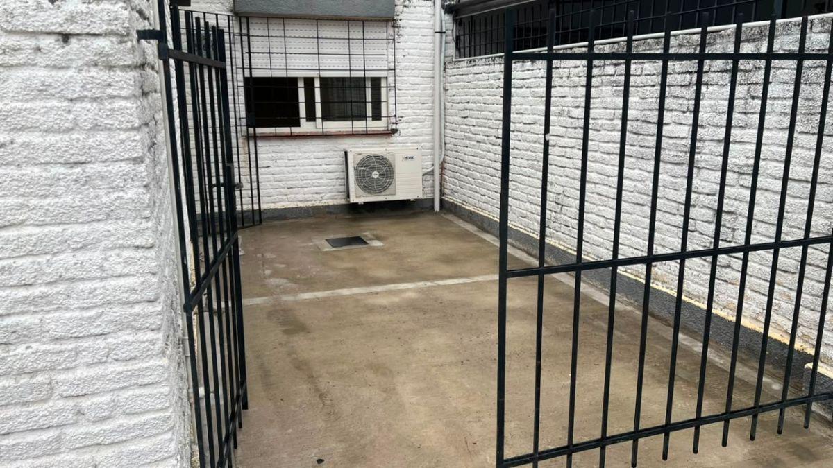 Foto de Casa de 50 m² con 2 dormitorios en venta en Monte Grande, imagen 1