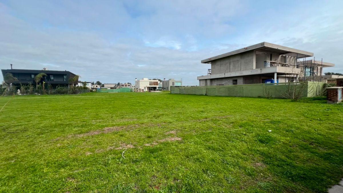 Foto de Terreno de 601 m² en venta en Canning Chico - Permuta, imagen 4