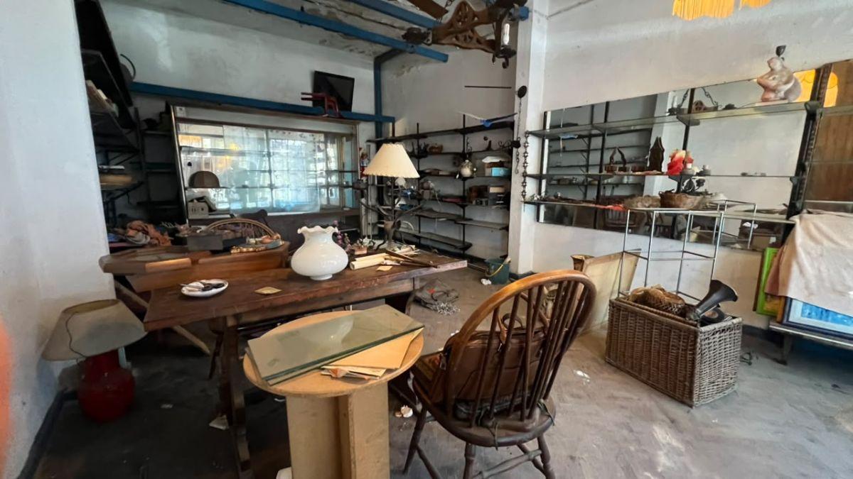 Foto de Local de 100 m² en alquiler en Banfield - zona comercial, imagen 2