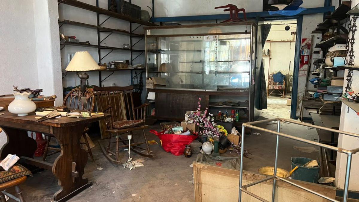 Foto de Local de 100 m² en alquiler en Banfield - zona comercial, imagen 4