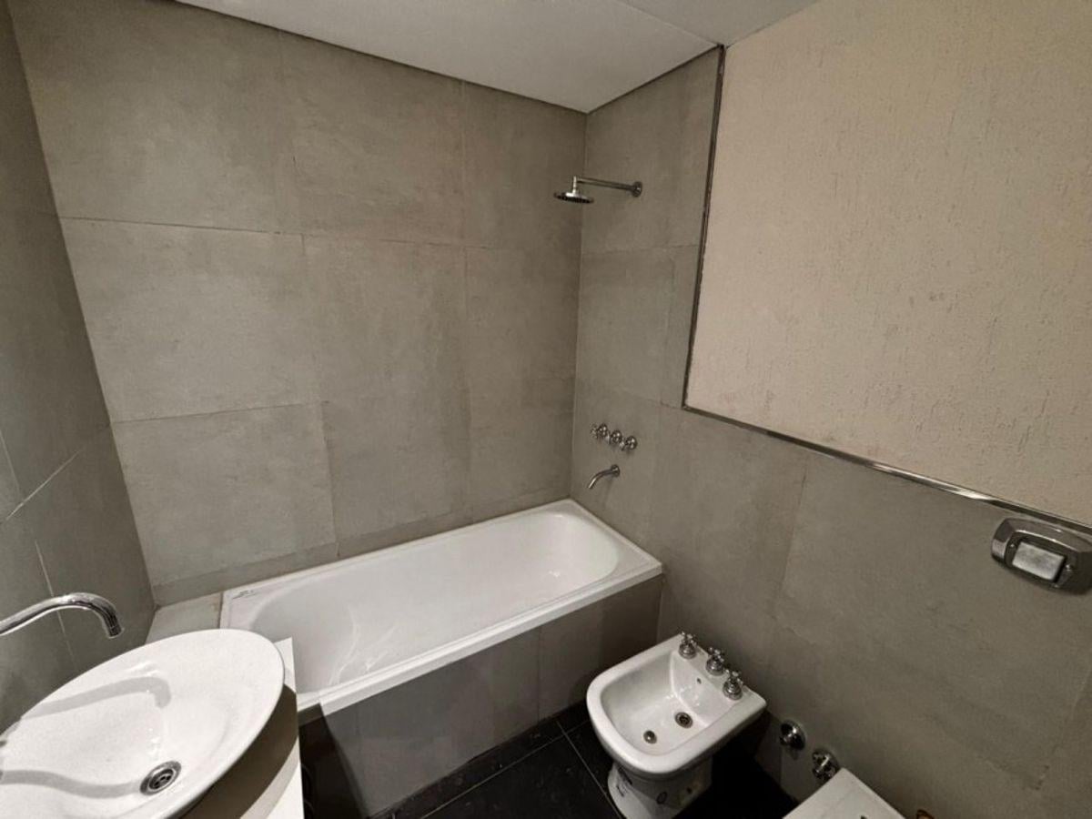 Foto de Departamento de 2 ambientes de 50 m² en alquiler en Canning, imagen 4