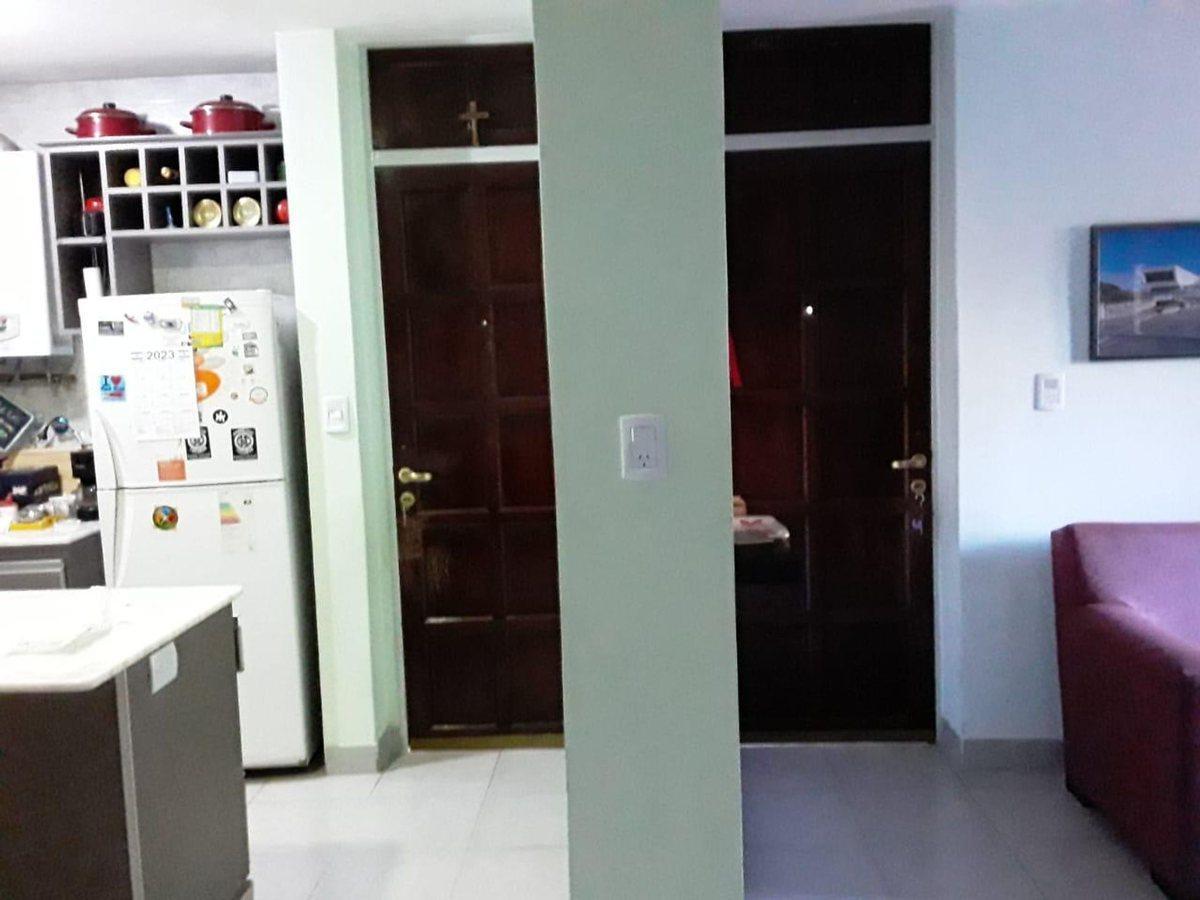 Venta Departamento 2 Dorm. Barrio Sur C/coch 4