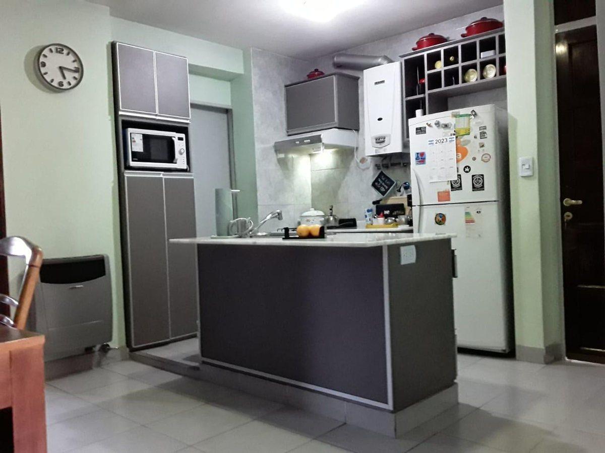 Venta Departamento 2 Dorm. Barrio Sur C/coch 1
