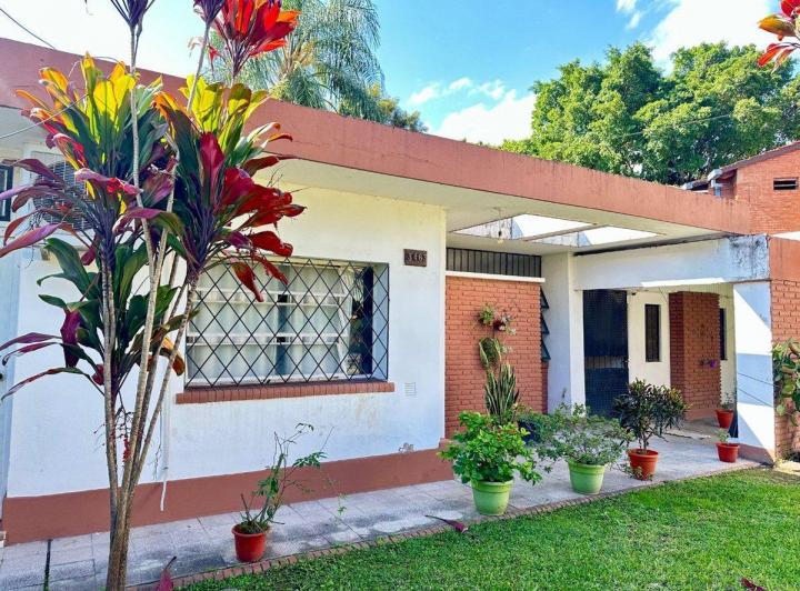 Venta casa zona Av. America. 920 m2. Apto Credito 2