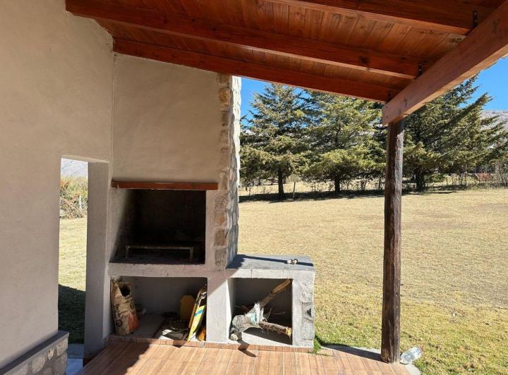 VENTA 2 CASAS EN LOTE DE 2000 M2 - TAFI DEL VALLE 4