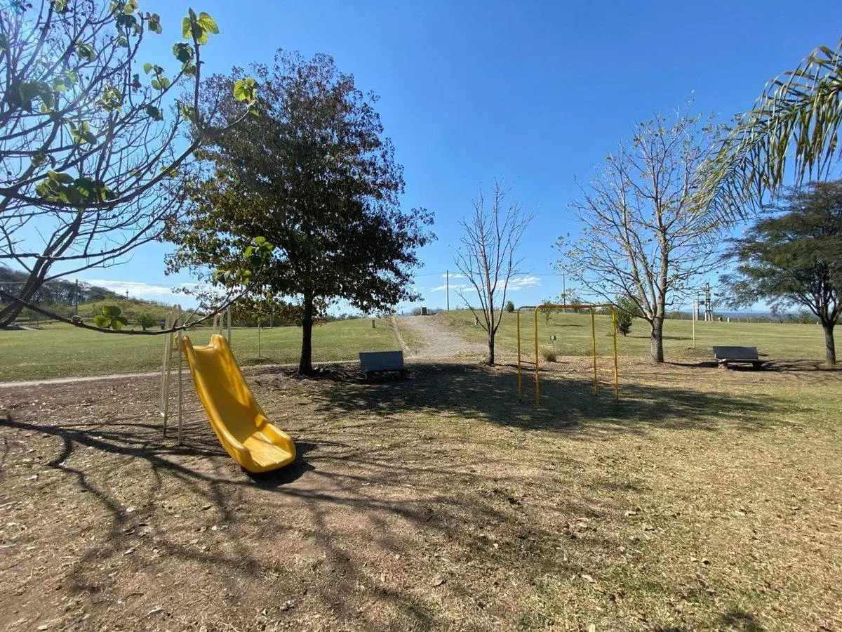 VENTA LOTE PRADERAS DEL NOGAL - LOS NOGALES 2