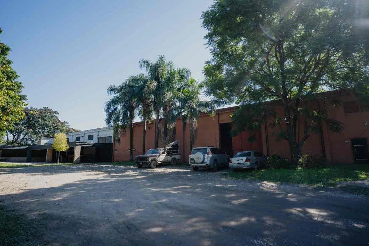 YERBA BUENA ALQUILER GALPON 1000m2 2