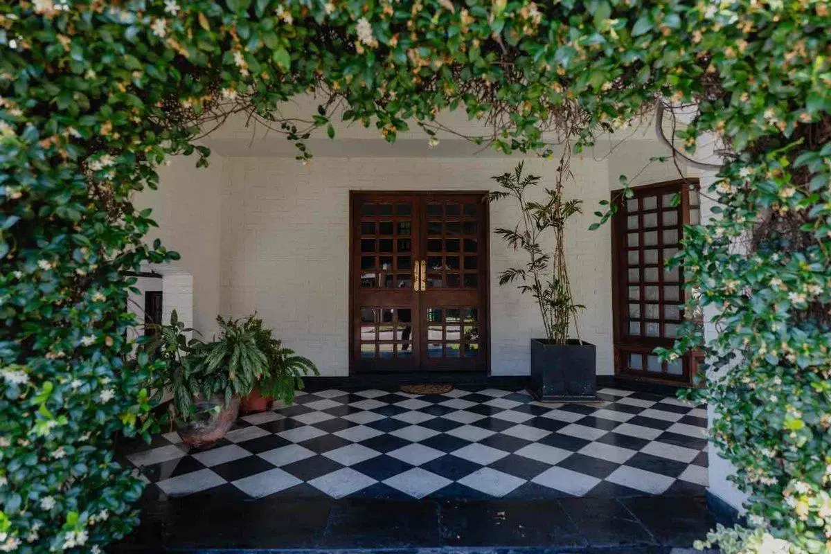 VENTA CASA 5 DORMITORIOS "BEVERLY HILLS" 3
